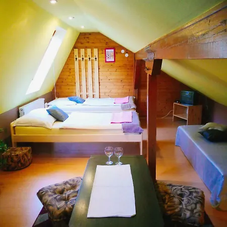 Casa de hóspedes Havaj KLV