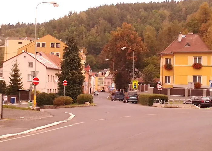 Havaj Pensión 3*